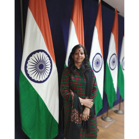 Black White Minimalist Professional Initial Logo (7)